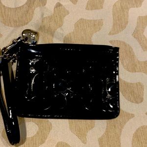 Coach black change and I’d wallet